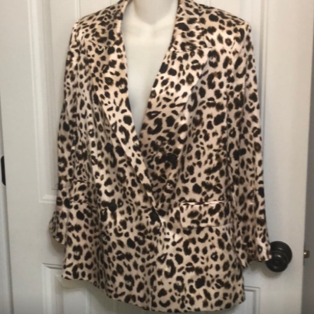 L’Agence Taryn Silk Blazer in Leopard Print